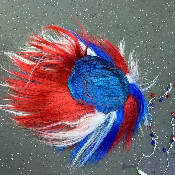 Patriotic Blue Star Cape and Wig Set - Picture 4 of 5